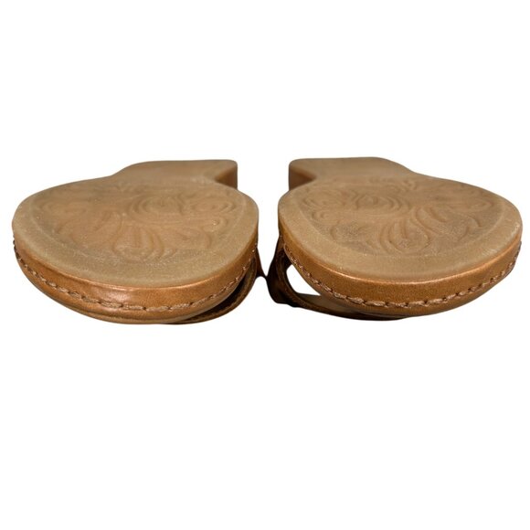 b.o.c. Born Concepts Alma Tan Leather Buckle Wedge Sandal Size 9 - Picture 11 of 15